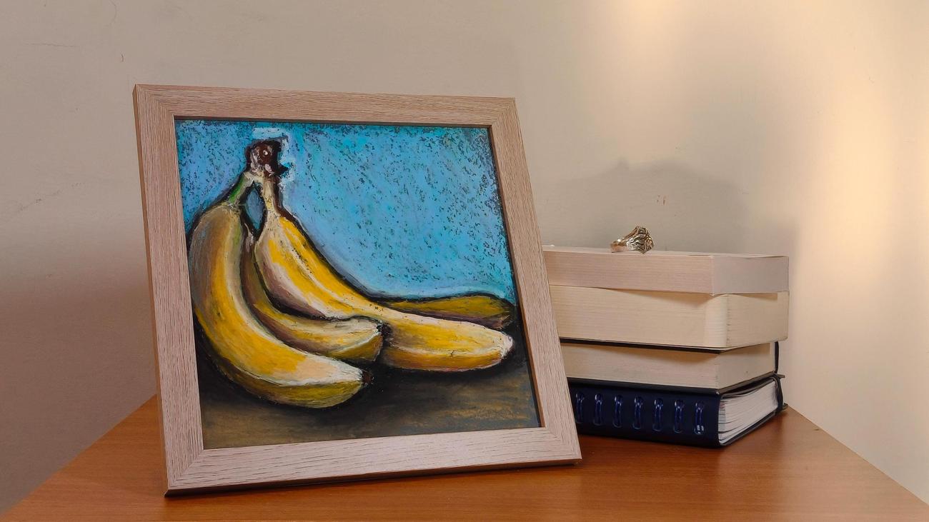 Dolcezza Tropicale, natura morta a pastello a olio con banane